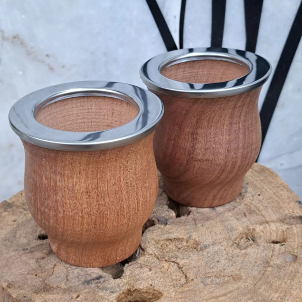 Mate de madera de algarrobo