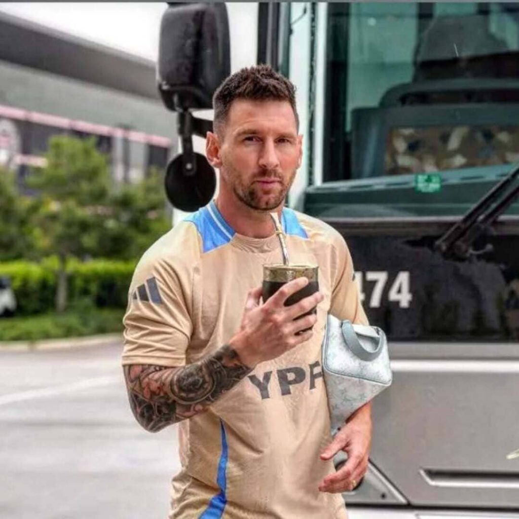 Lionel Messi con su mate