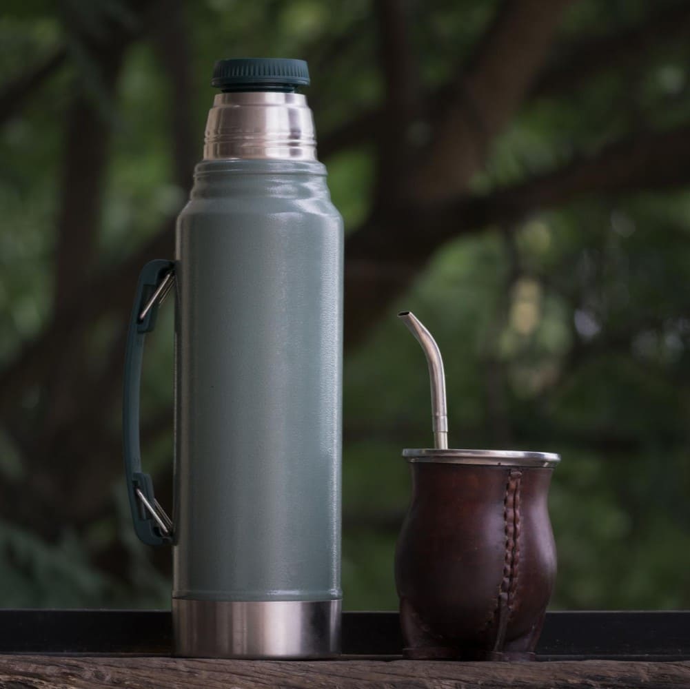 Termos acompañando mate